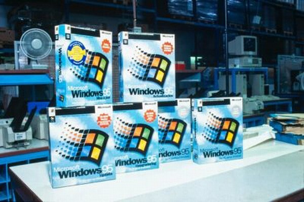 Энтузиасты дали вторую жизнь Windows95 и Windows98, собрав тысячи обновлений, которые так и не удосужилась сделать Microsoft