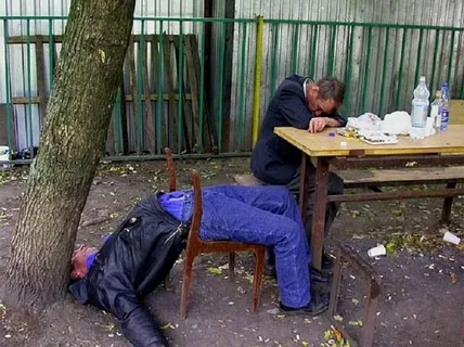 Запад. А там правда очень хорошо?
