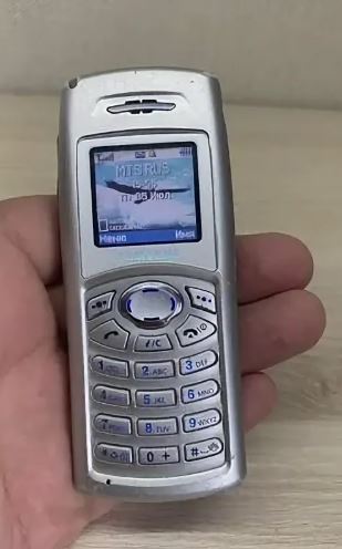 Вспомним 2005 год. 20 лет красавчику, а он все так же неотразим