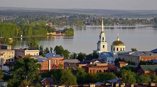 Диалоги о футболе, спорте, хобби.