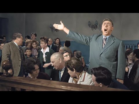 "Дай-ка свой Макаров, у меня патроны кончились". 19 пуль по "Рендж Роверу", который ГИБДД гнала к Красному Бору