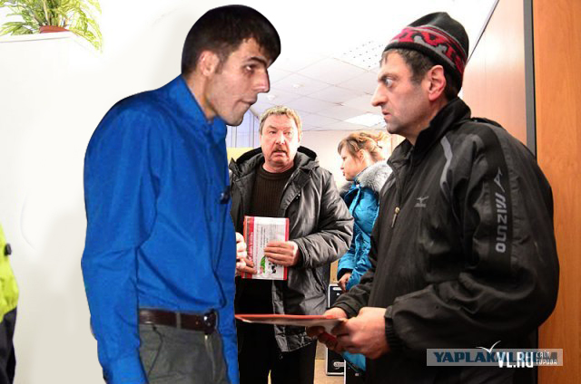 Фотожаба: Приставы и страховщики.