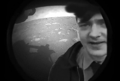 По подъезду дома в Перми бродит призрак