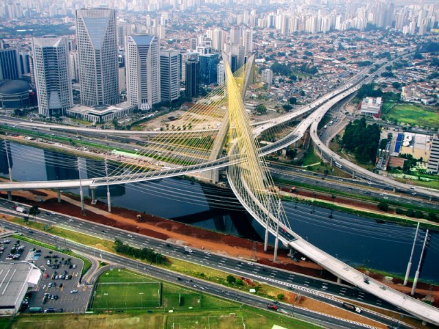 10 самых крутых автомобильных мостов в мире