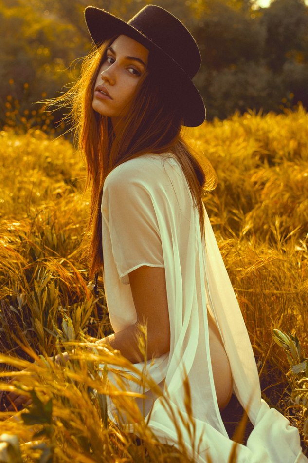 Прекрасная половина человечества (Vol.102) В белом