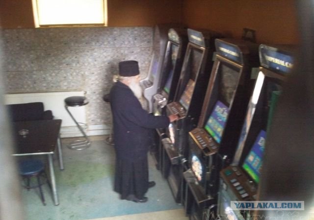 На каких авто разъезжают по «Божьим делам»