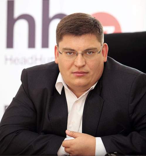 Топ-менеджер HeadHunter впал в кому после липосакции живота