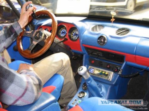 Перешитый салон автомобиля