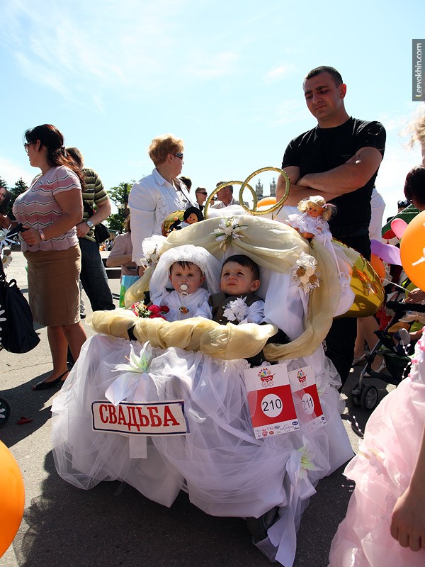 Парад детских колясок 2010