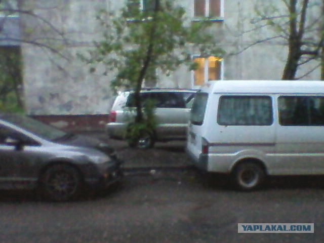 Как мне на тротуаре попался автомобиль