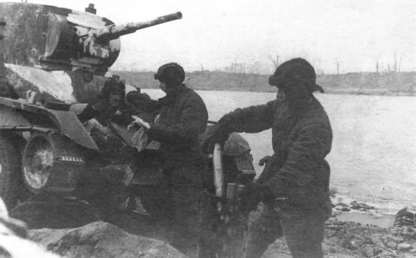 Эхо войны. Невский "пятачок". Похороны павших советских солдат и командиров