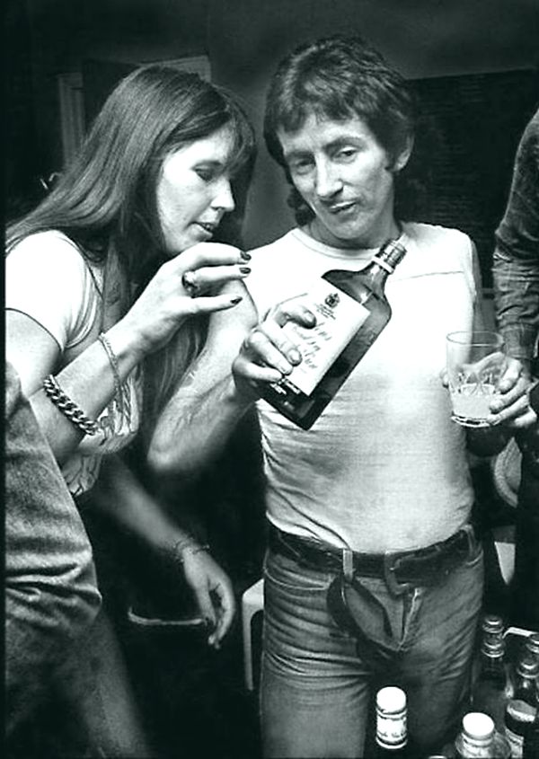 Алкогений: Бон Скотт