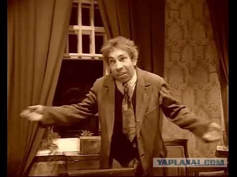 Народ! Вставай, проклятьем заклеймённый!