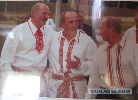 Почему русские не носят национальную одежду на улице?