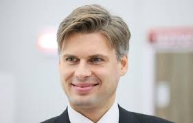 Глава Роскосмоса пообещал запустить больше тысячи спутников за следующие шесть лет.