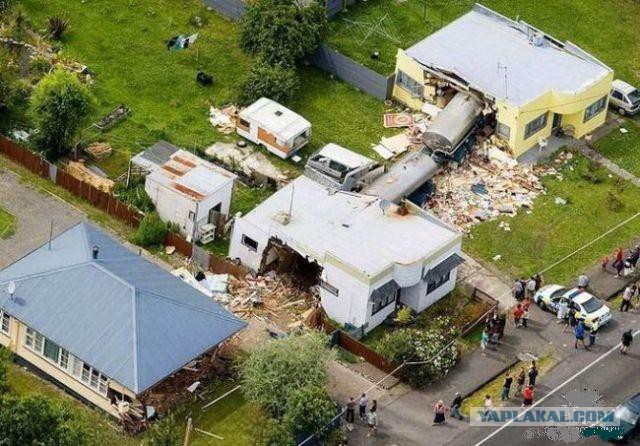 Когда дом находится рядом с трассой