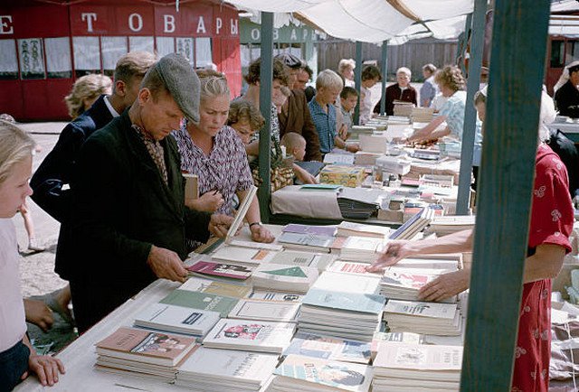 Вперёд, в прошлое: архивные кадры, которые откроют вам окно в историю