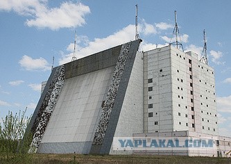 Тысячи протестующих вышли к Дому Правительства в Минске