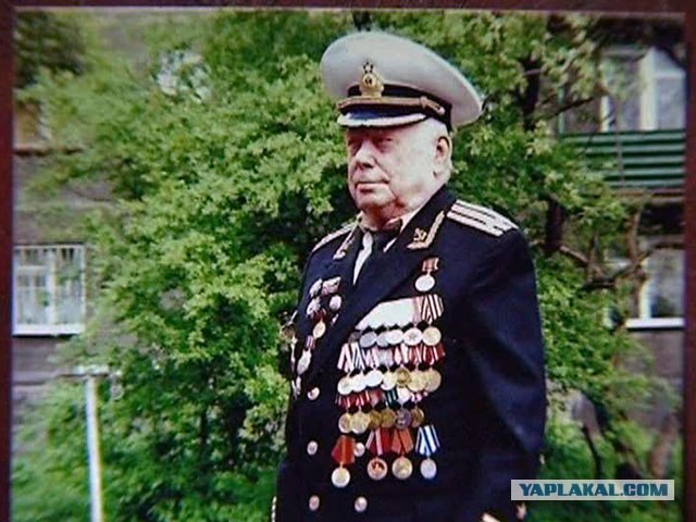 Узбеки избили ветерана ВОВ и забрали ордена