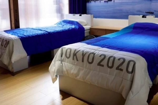 Для олимпийцев в Токио спроектировали антисекс-кровати