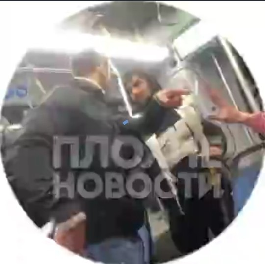 «Ты че пид*рас?! Ты реально пид*р?! Я тебе щас банкой еб*ло разнесу!»