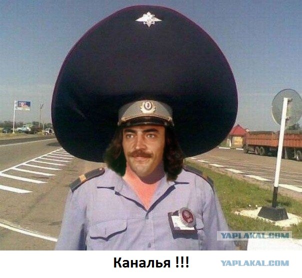 Опять новая форма для Красной Армии...