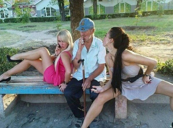 Дуры, хватит кобениться перед фотиком