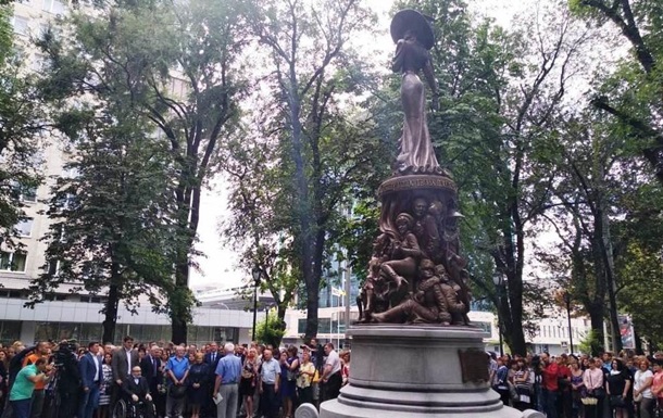 Мертвый город: как выглядят могилы 15 знаменитых и любимых российских актеров