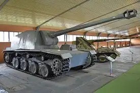 Клеим танчики