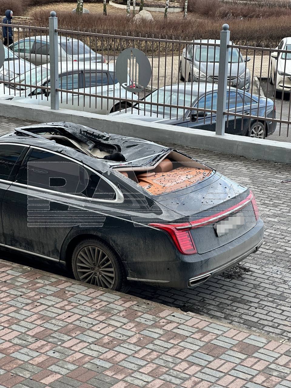 Житель Москвы проиграл деньги в казино, выпал из окна и приземлился на китайский люксовый авто