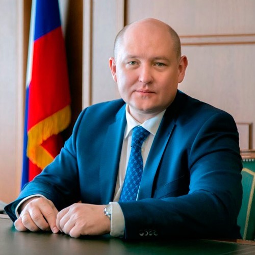 Михаил Развожаев: Уважаемые севастопольцы! Вечером и утром проводил оперативные совещания по ситуации с обеспечением топливом в городе