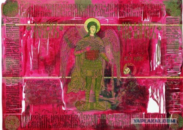 А драпировать Мавзолей в День Победы – не кощунство?