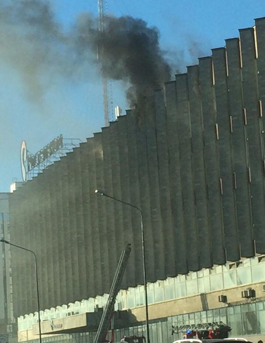 В Петербурге горит здание «Ростелекома» на Синопской набережной. Эвакуировали около тысячи сотрудников