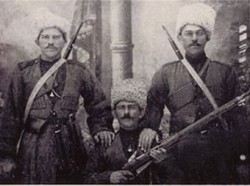 Косяки, отлитые в граните