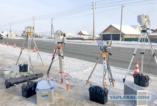Не любят в России камеры на дорогах. И их смотрителей тоже не любят