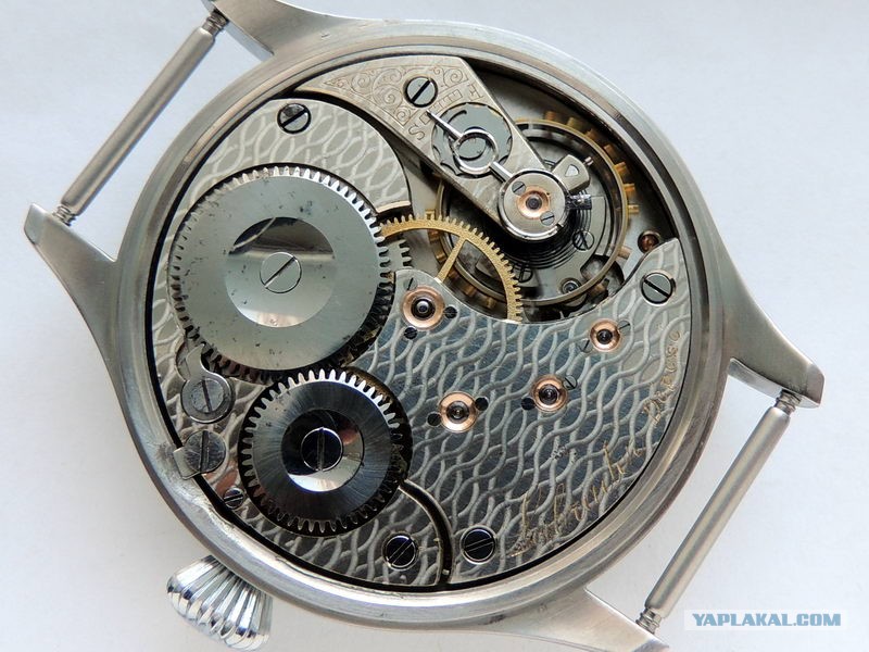 Часы без автоподзавода. Механизм старинных часов. Старинный часовой механизм. Хронограф механизм. Швейцарские механизмы старые.