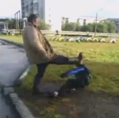 В Новочебоксарске мать второклассника не оценила его игр с ровесниками и избила их