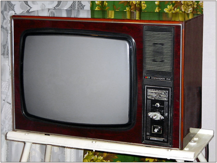 Телевизор рубин купить. Телевизор Рубин 716. Цветной телевизор электрон 714. Телевизор Рубин 714д. Рубин 711 телевизор.