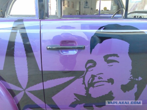 Ретро автомобили в Алма Ате.