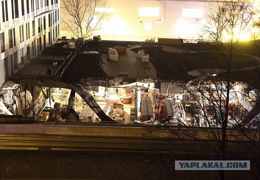 В Риге рухнула крыша супермаркета