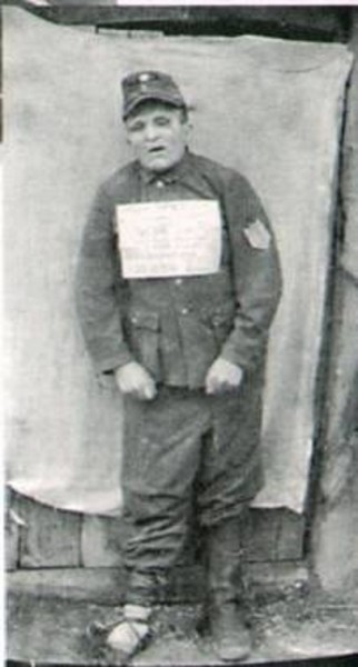 Аэропорты Крыма заблокированы российскими военными