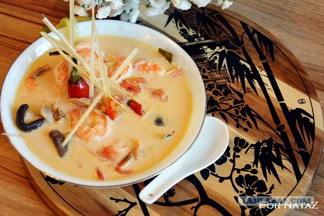 Вкусное обаяние Кулинарии, Повара ЯПа поздравляют милых дам!