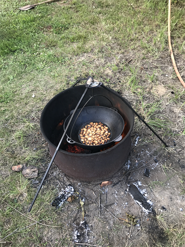 Простецкая печь для казанка