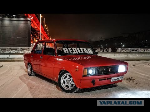 Почтальон и его петушки... Ну реально Пети