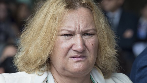 А может и правда все беды от баб?