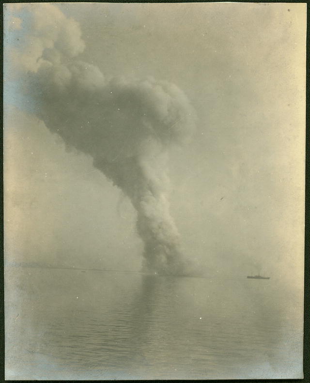 9 февраля 1904 года приняли свой последний бой с японской эскадрой легендарный крейсер «Варяг» и канонерская лодка «Кореец»