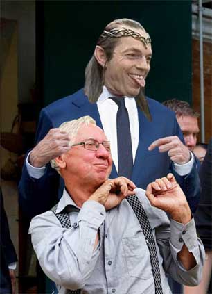 Фотожаба "Что же Любит Джон?"