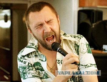 А у вас тоже на работе требуют идти на выборы?