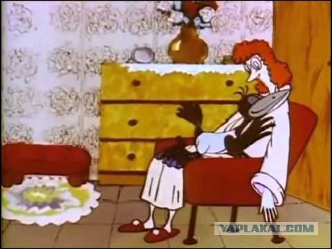 Какой-то странный у него котенок...