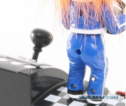 Игрушка - гонщик